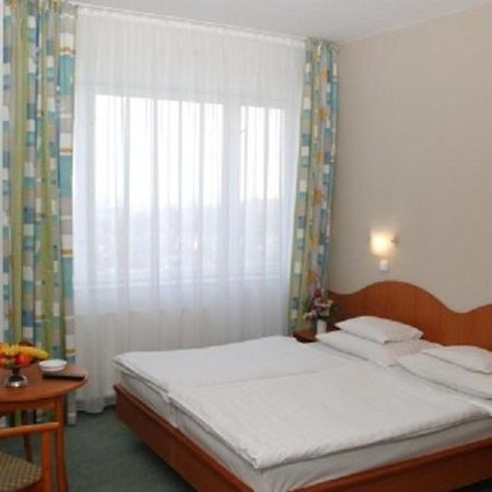 Hunguest Hotel Erkel Munkacsy Gyula Extérieur photo